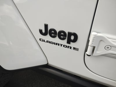2024 Jeep Gladiator Nighthawk