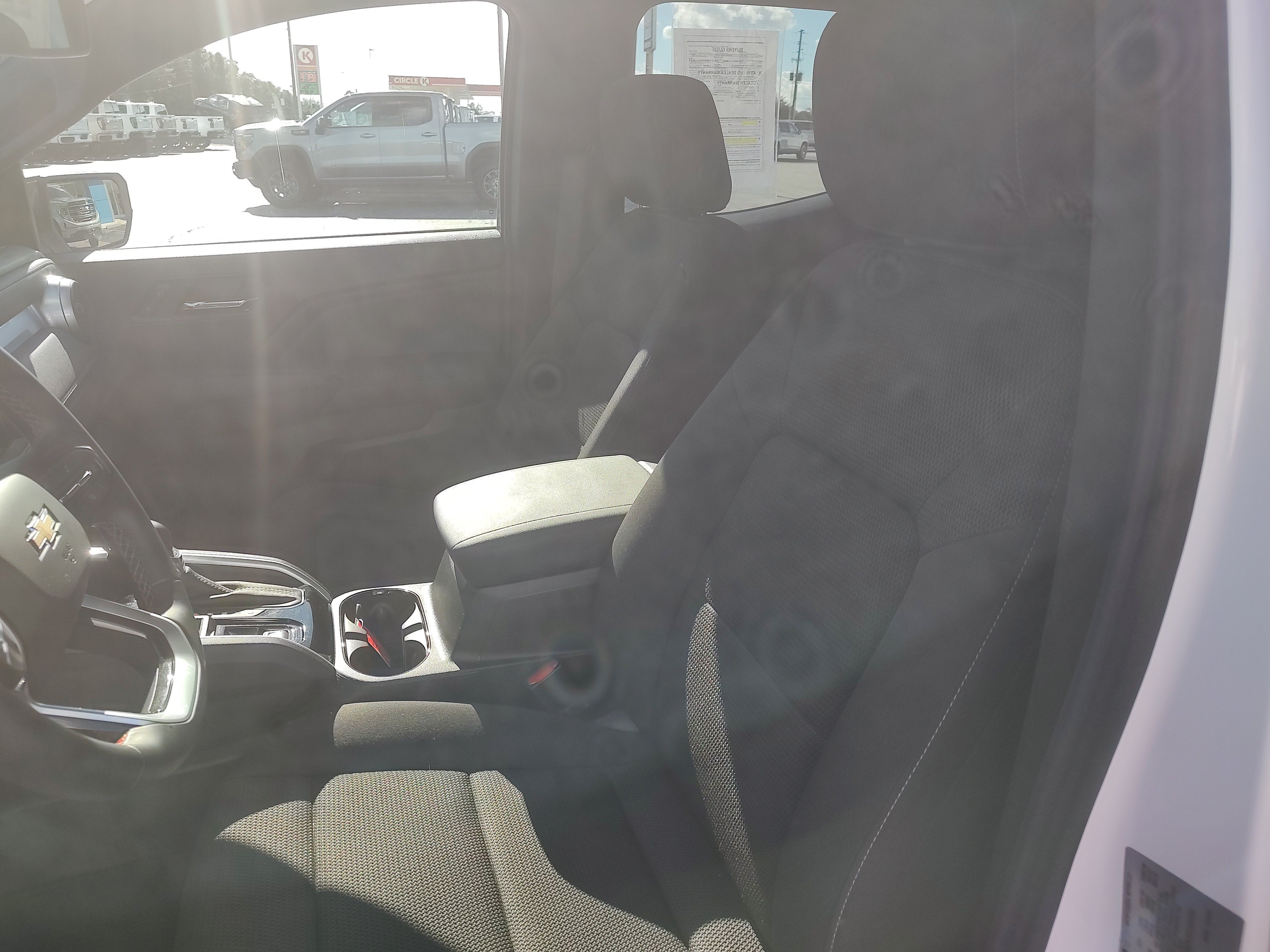 2025 Chevrolet Colorado WT/LT