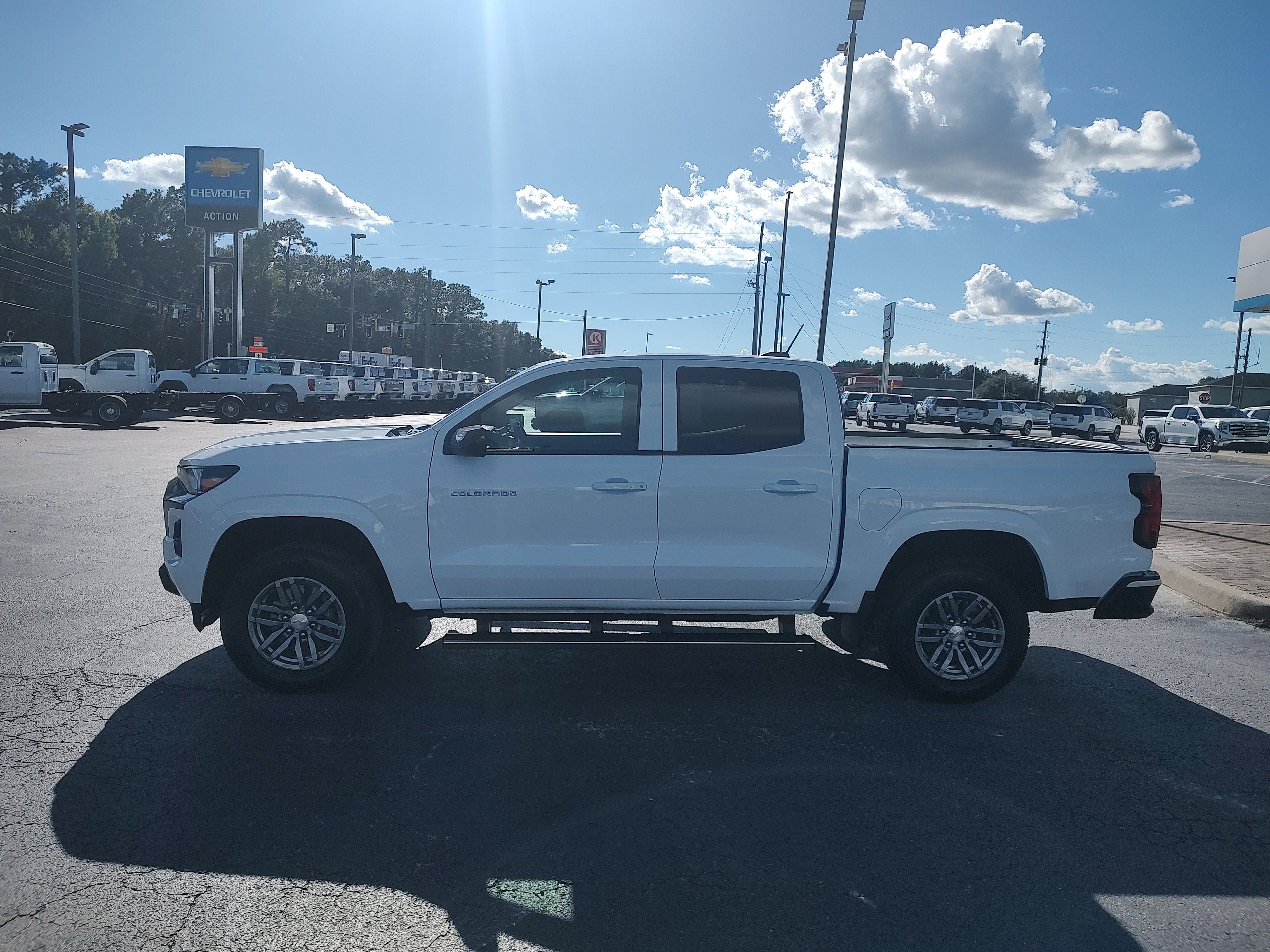 2025 Chevrolet Colorado WT/LT