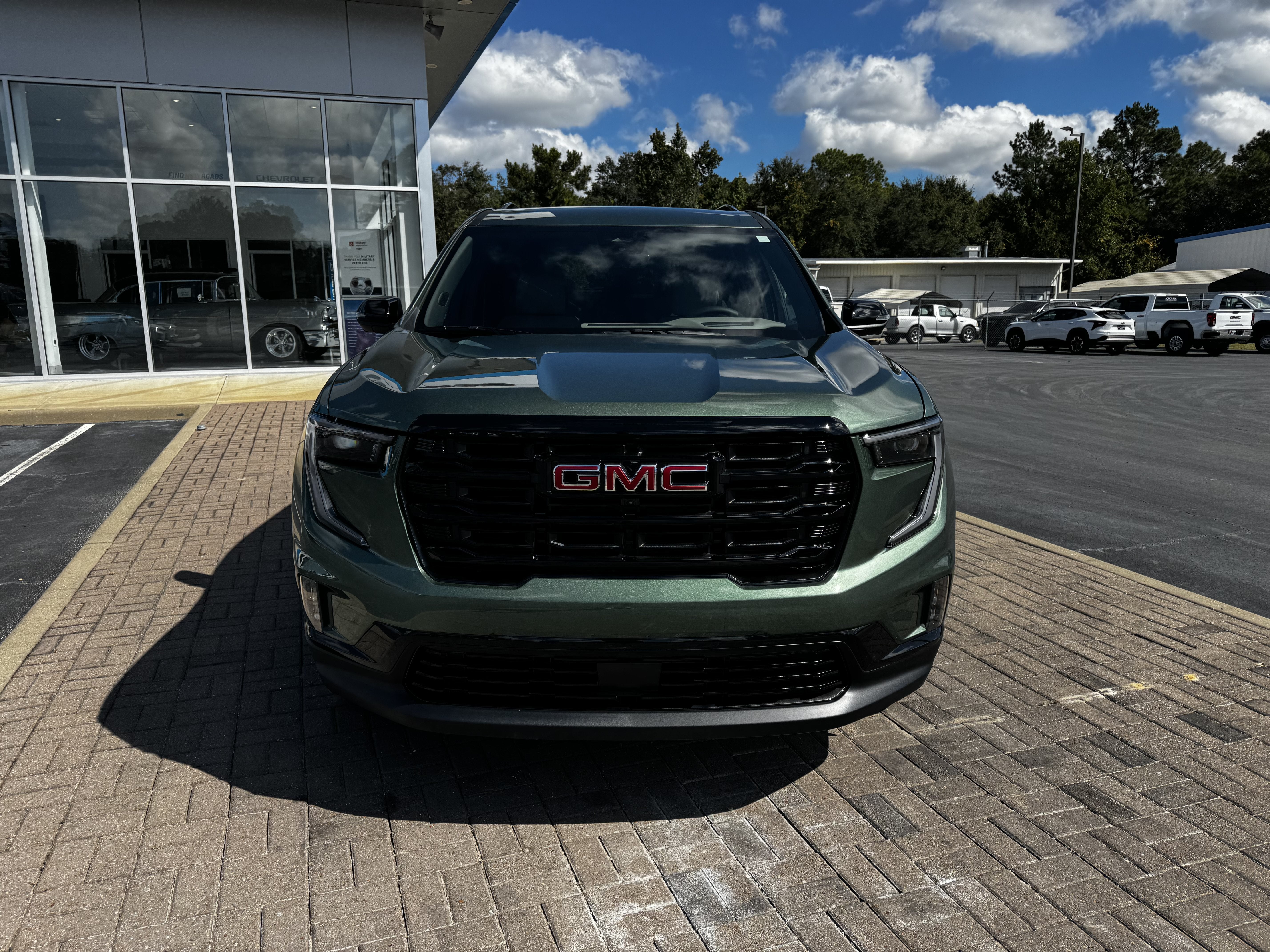 2027 GMC Acadia Elevation