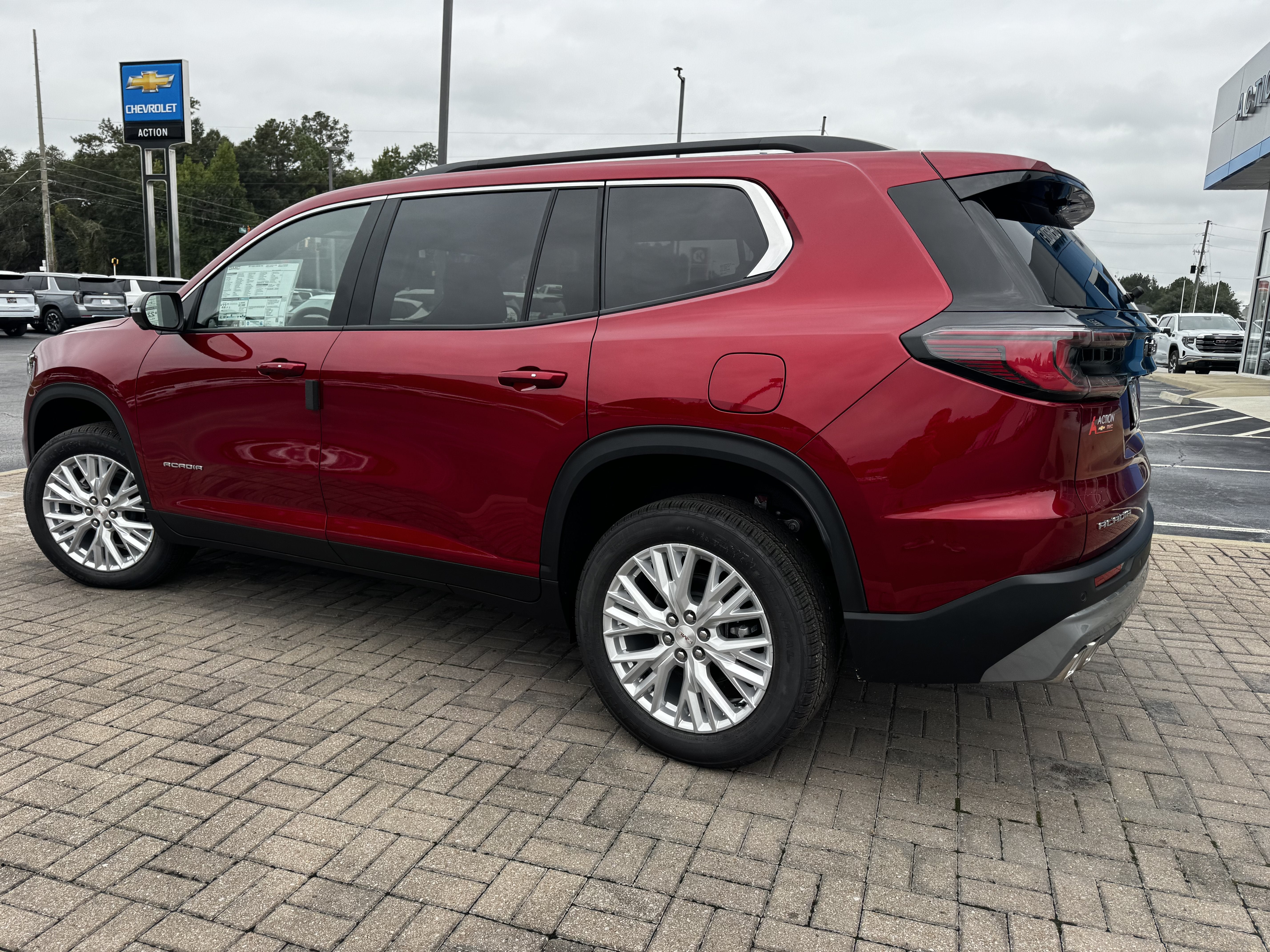 2027 GMC Acadia Elevation