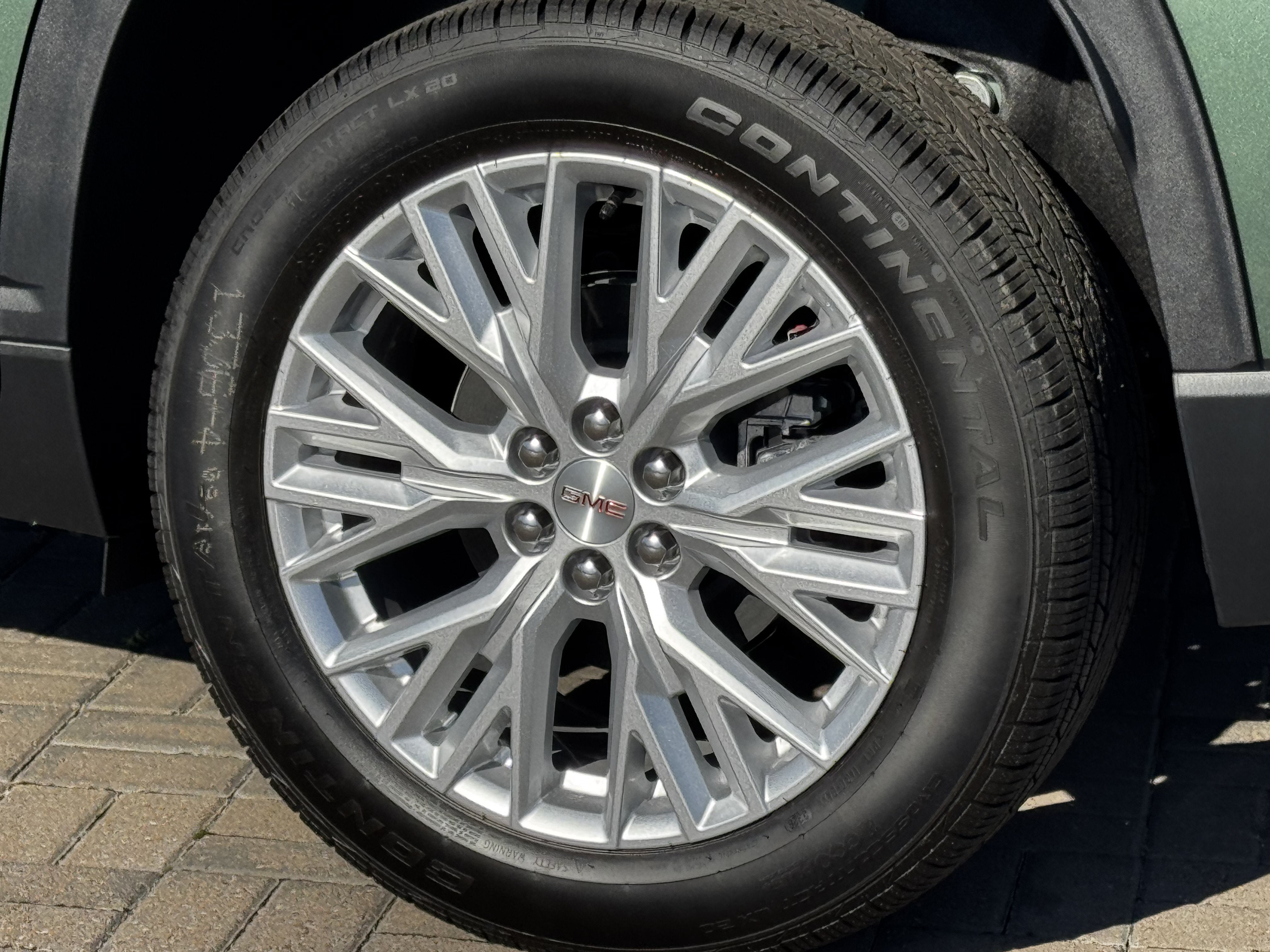 2027 GMC Acadia Elevation