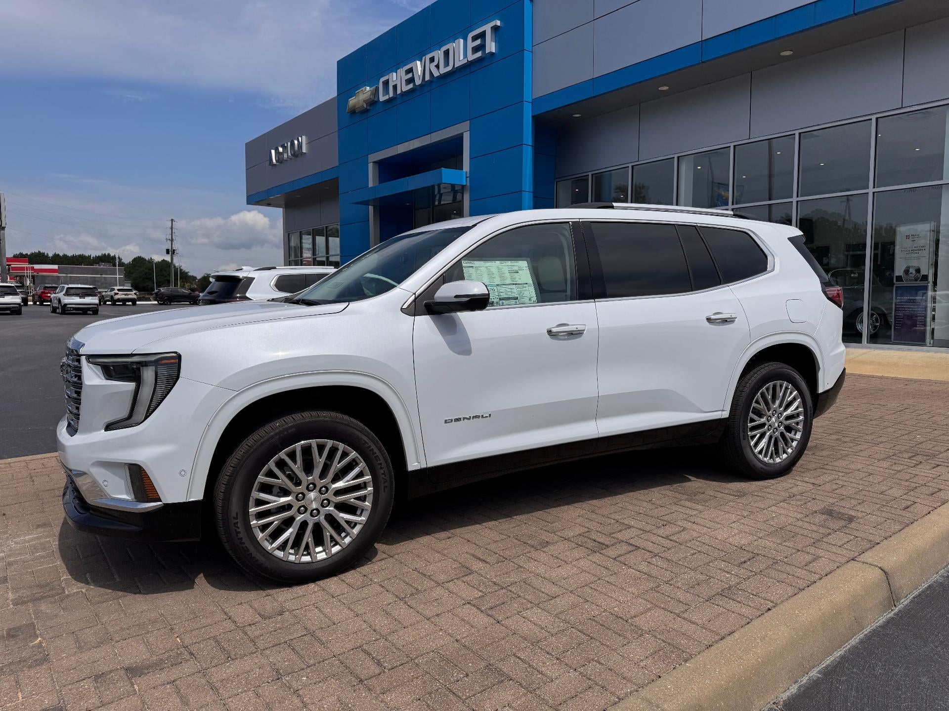2026 GMC Acadia Denali