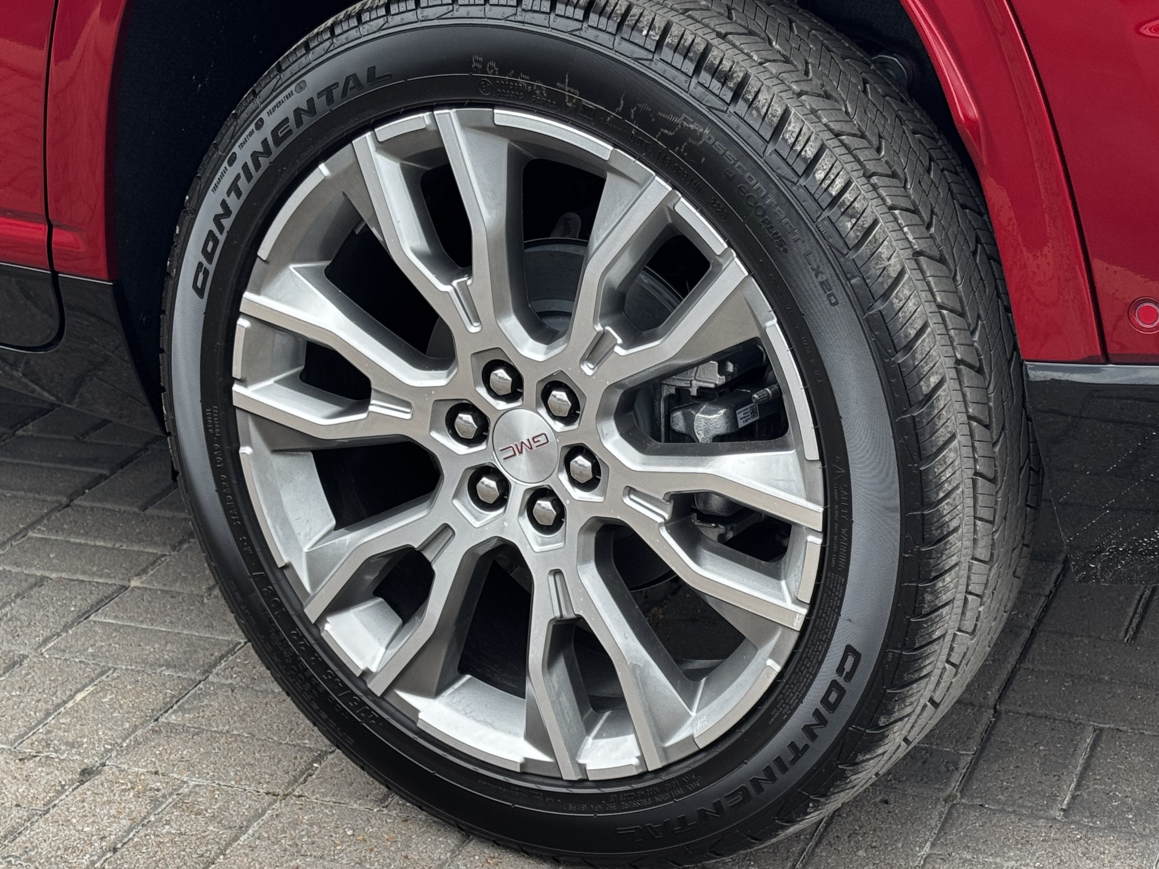 2027 GMC Acadia Denali