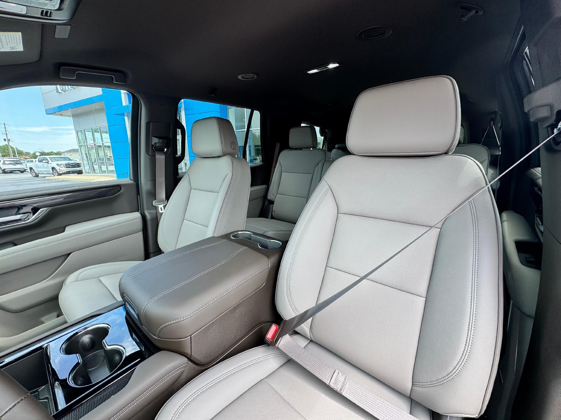 2026 GMC Yukon Elevation - Photo 6