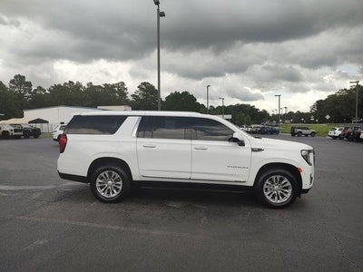 2023 GMC Yukon XL SLT