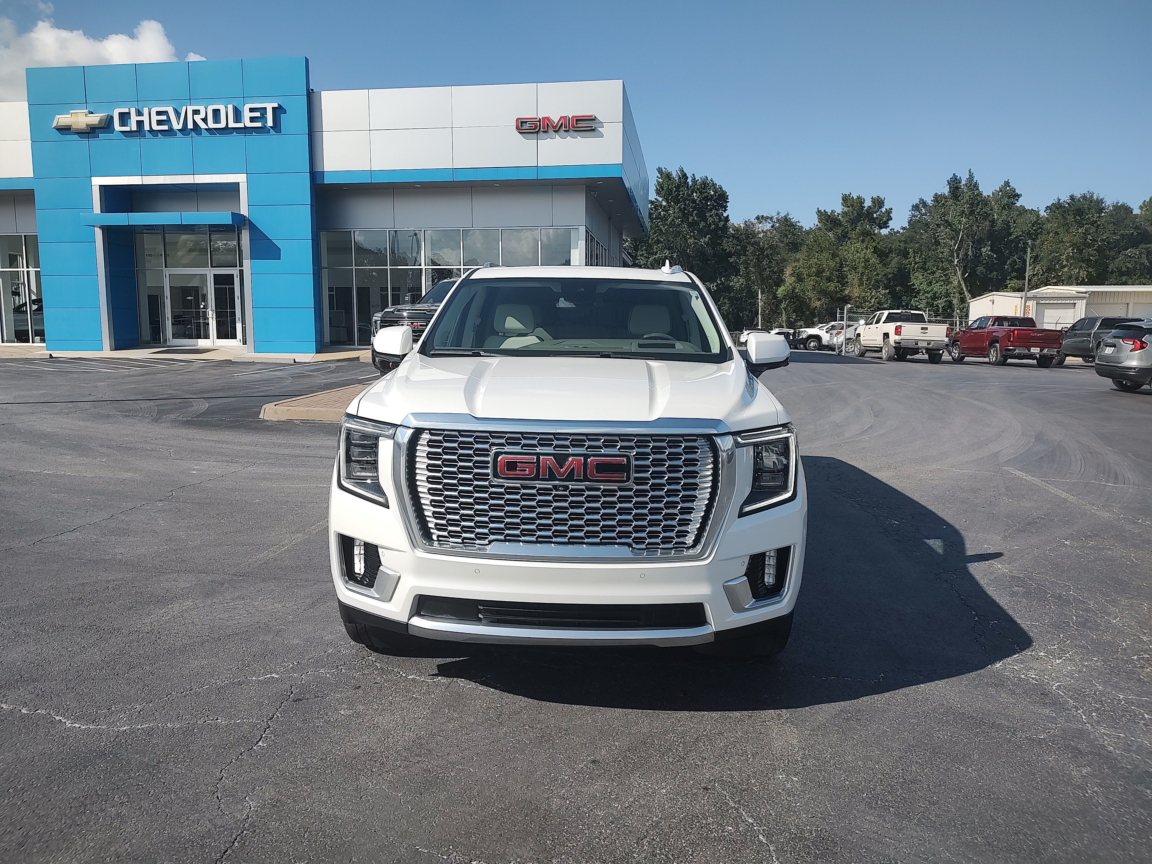 2023 GMC Yukon XL Denali