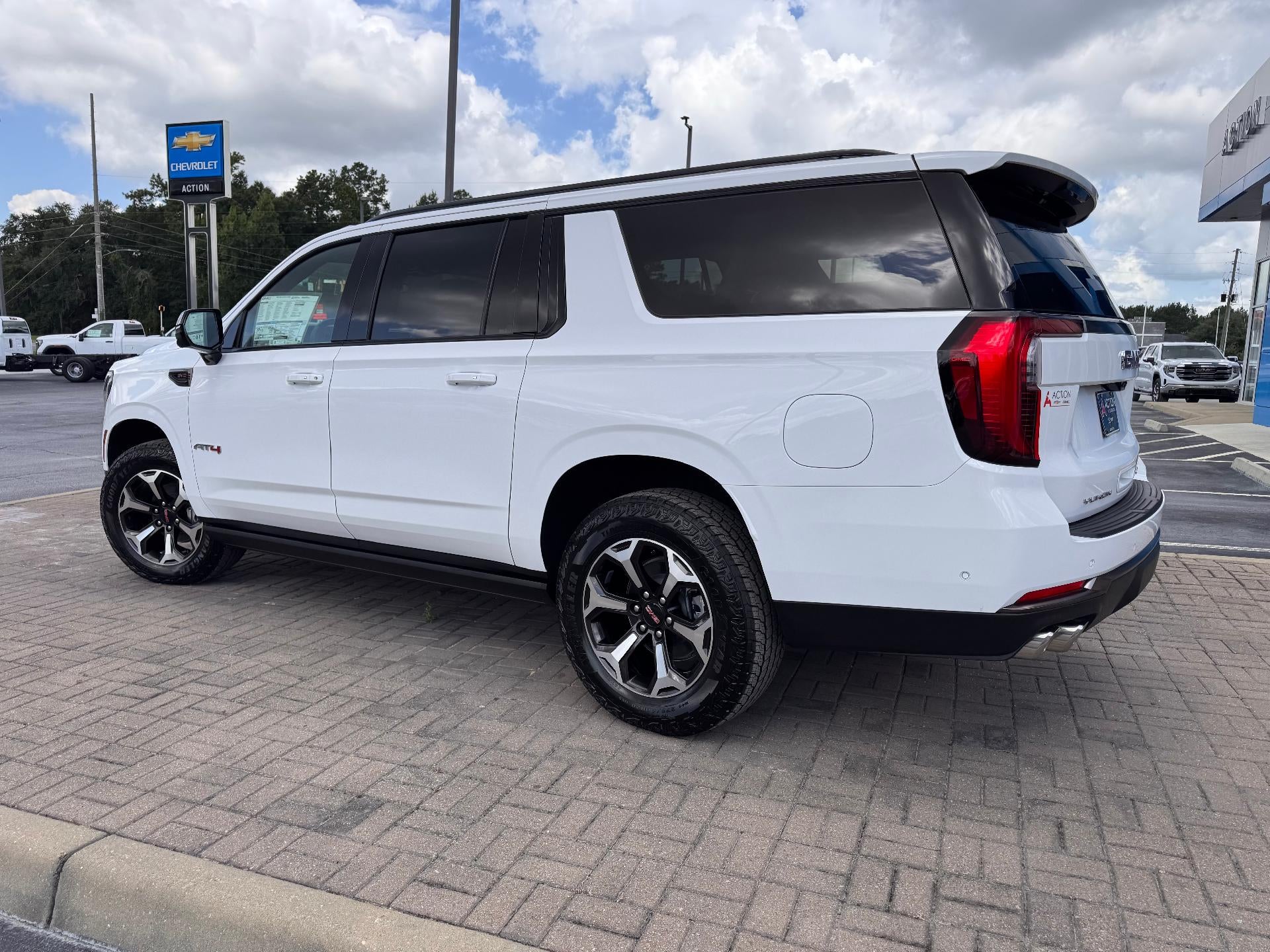 2026 GMC Yukon XL AT4 Ultimate