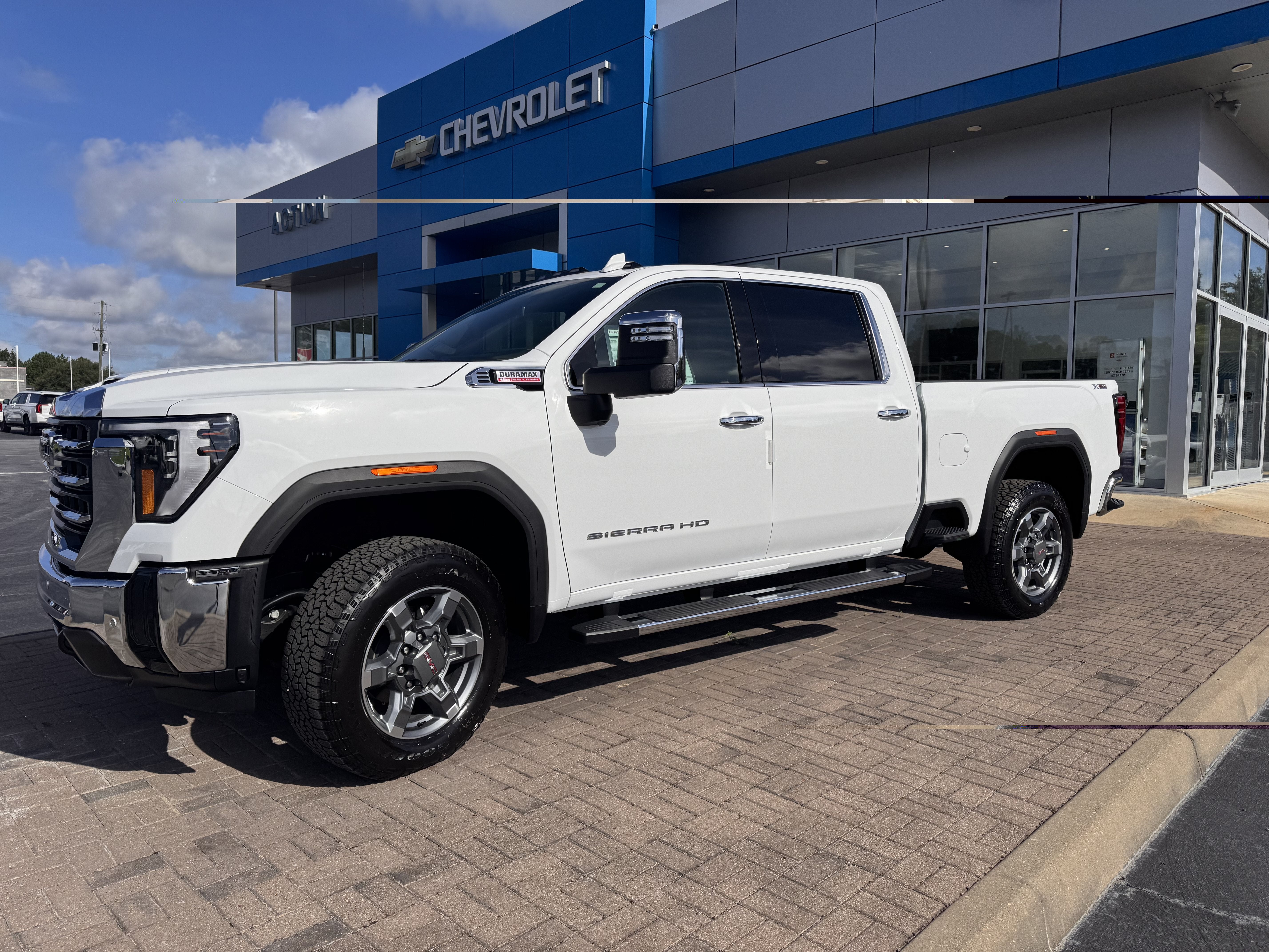 2026 GMC Sierra 2500 HD SLT