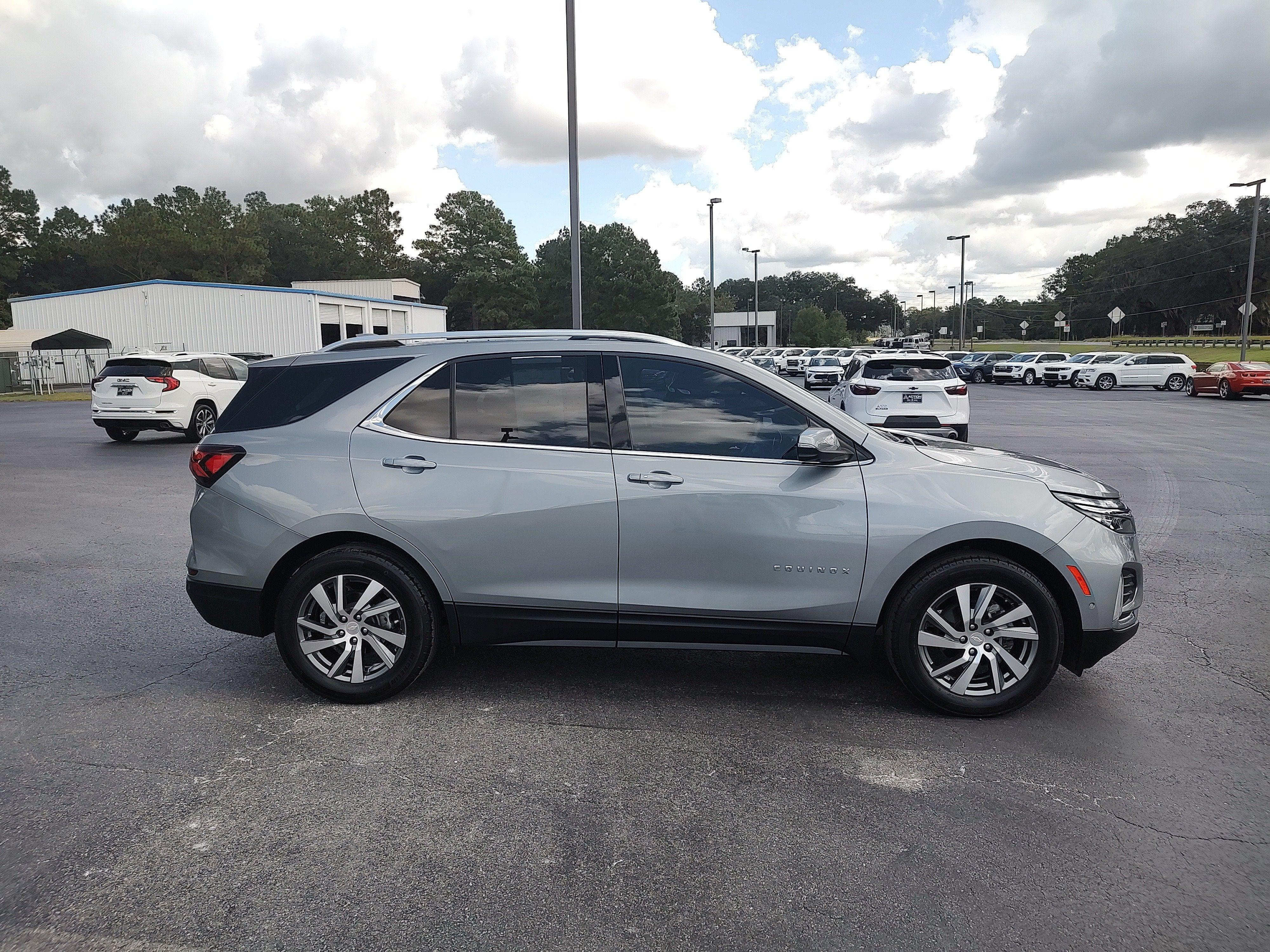 2023 Chevrolet Equinox Premier