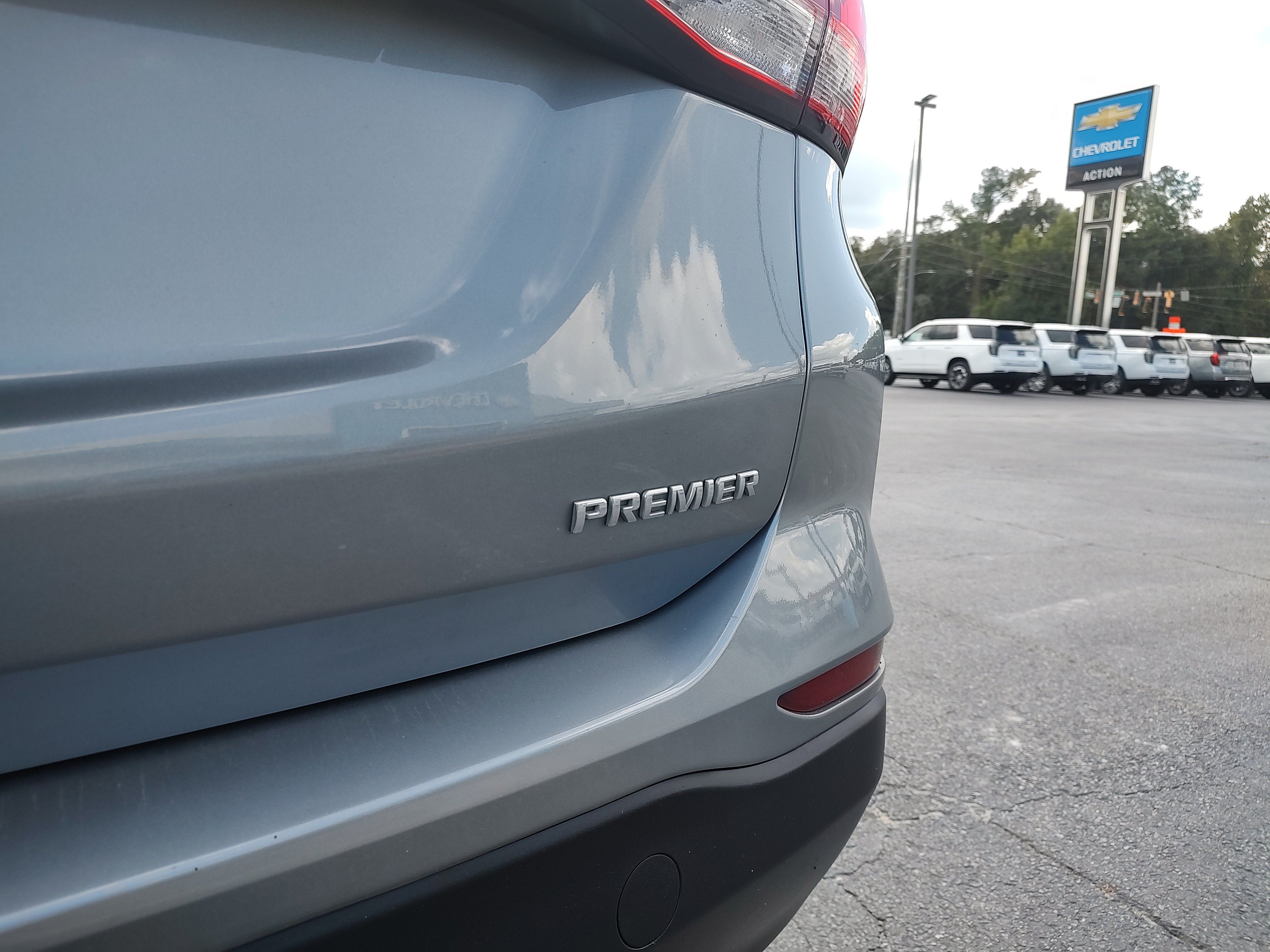 2023 Chevrolet Equinox Premier