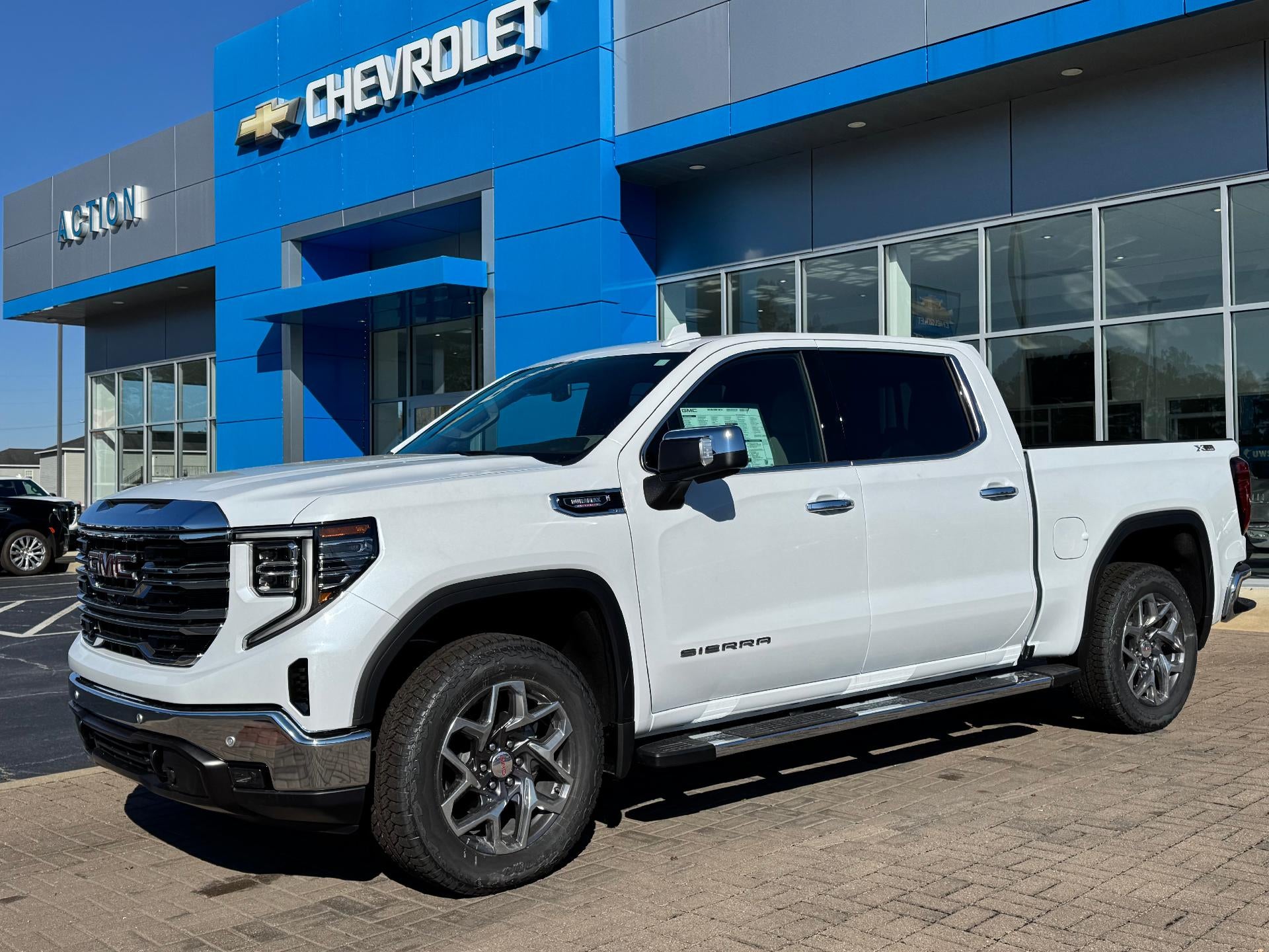 2026 GMC Sierra 1500 SLT