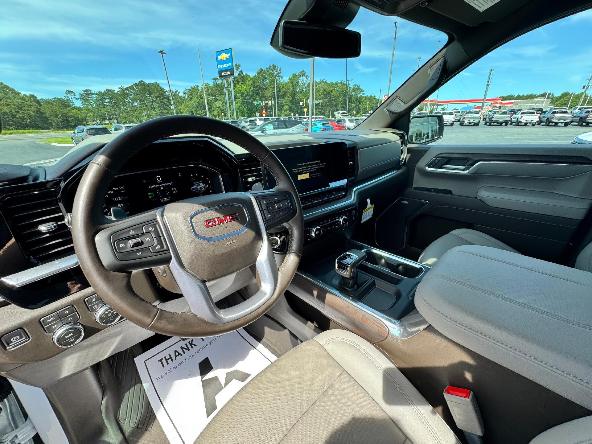 2026 GMC Sierra 1500 SLT - Photo 7
