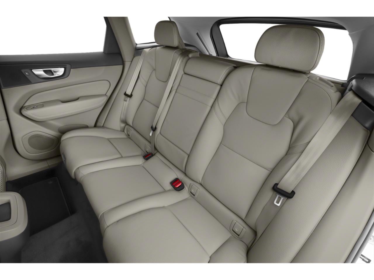 2021 Volvo XC60 Momentum