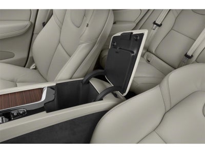 2021 Volvo XC60 Momentum